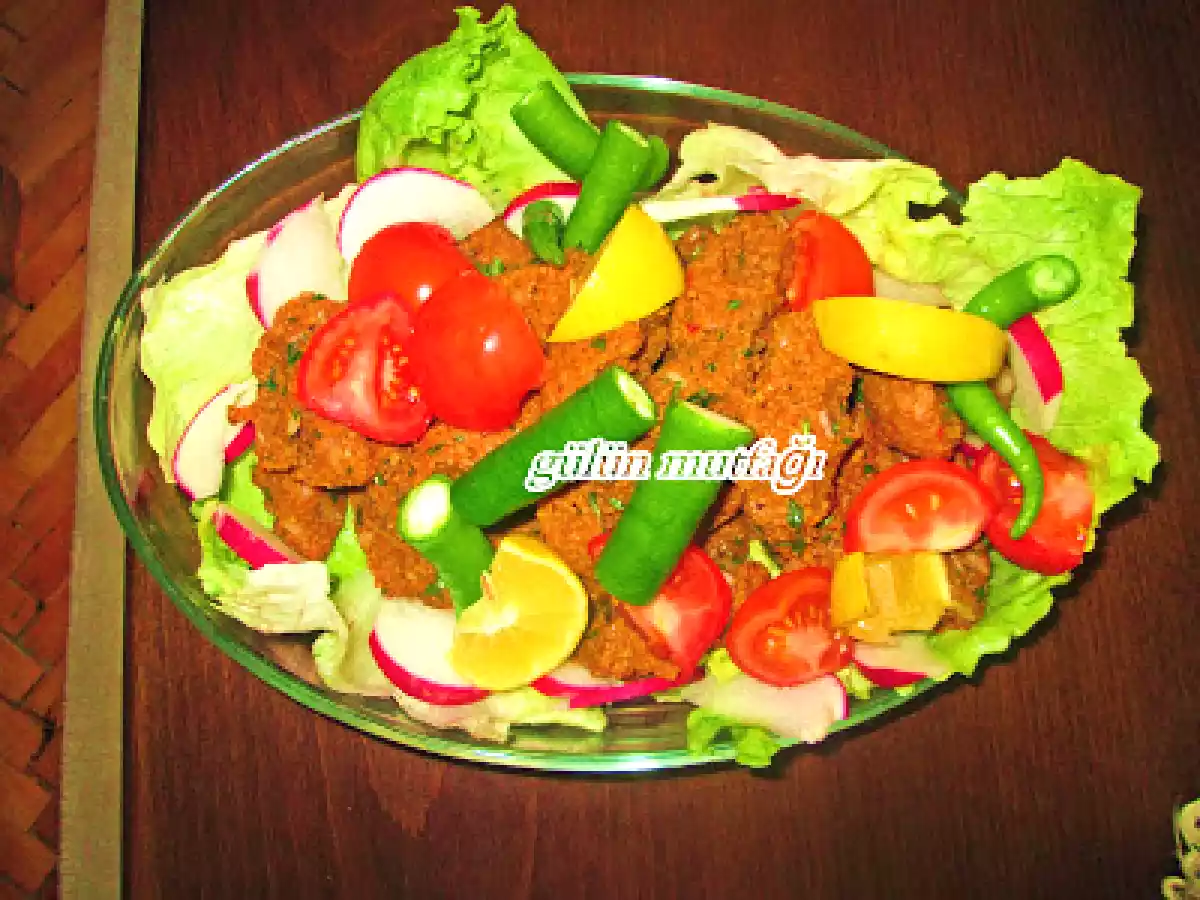 ETSİZ ÇİĞ KÖFTE