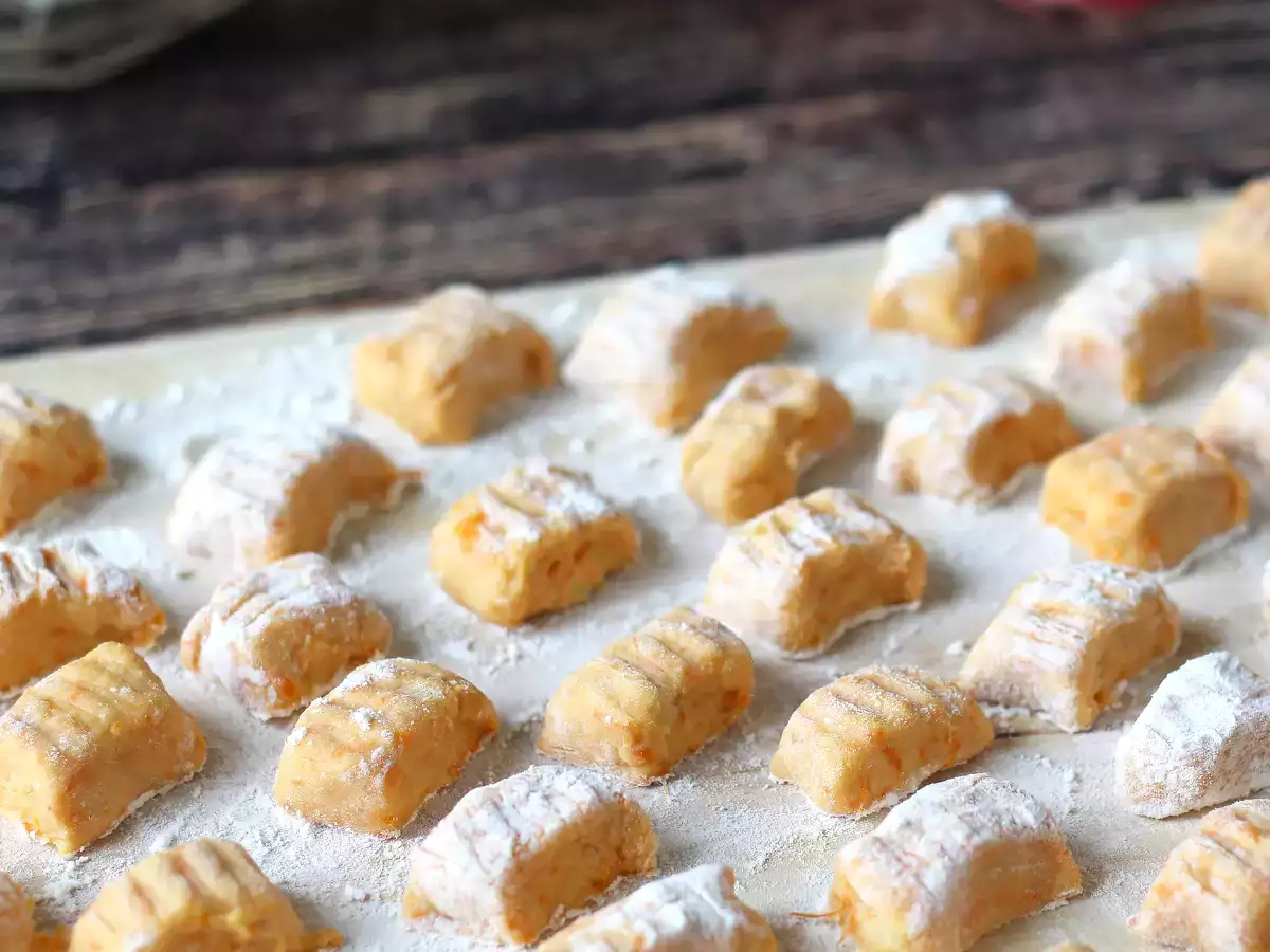 Ev yapımı balkabağı gnocchi: yumuşak, narin ve sonbahar için mükemmel! - fotoğraf 4