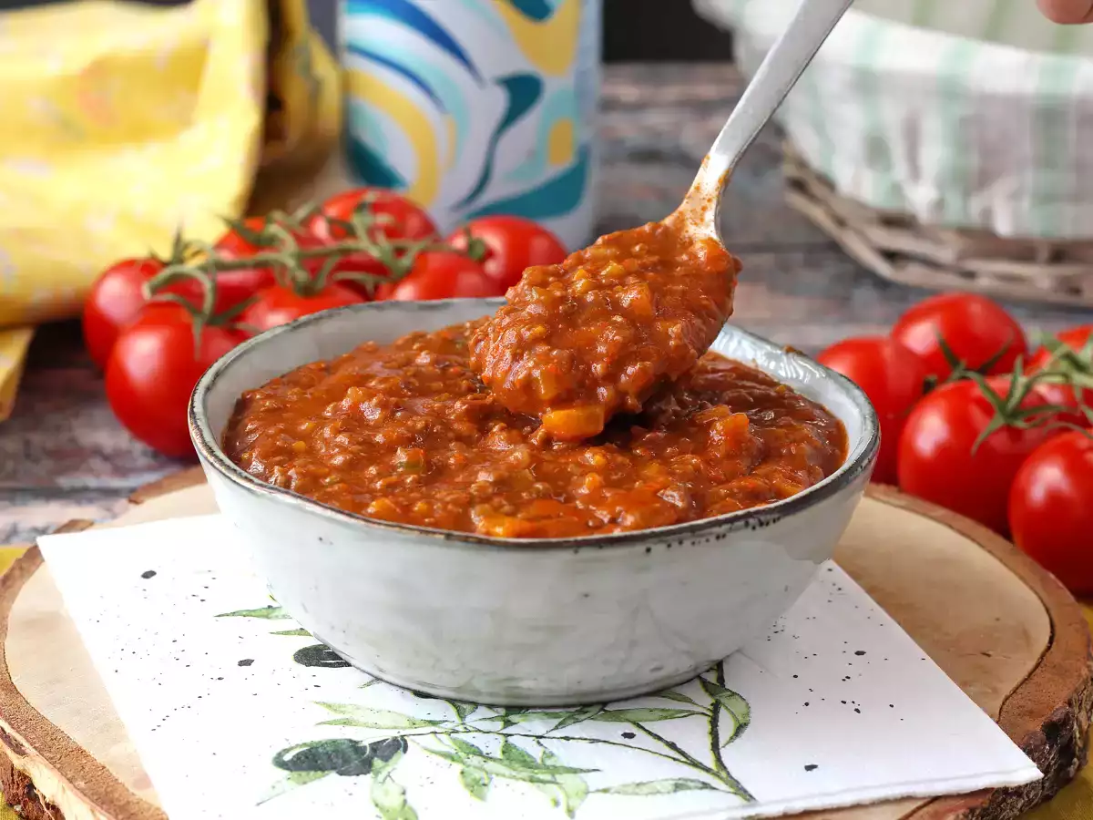 Ev yapımı bolonez sos - ragù alla bolognese