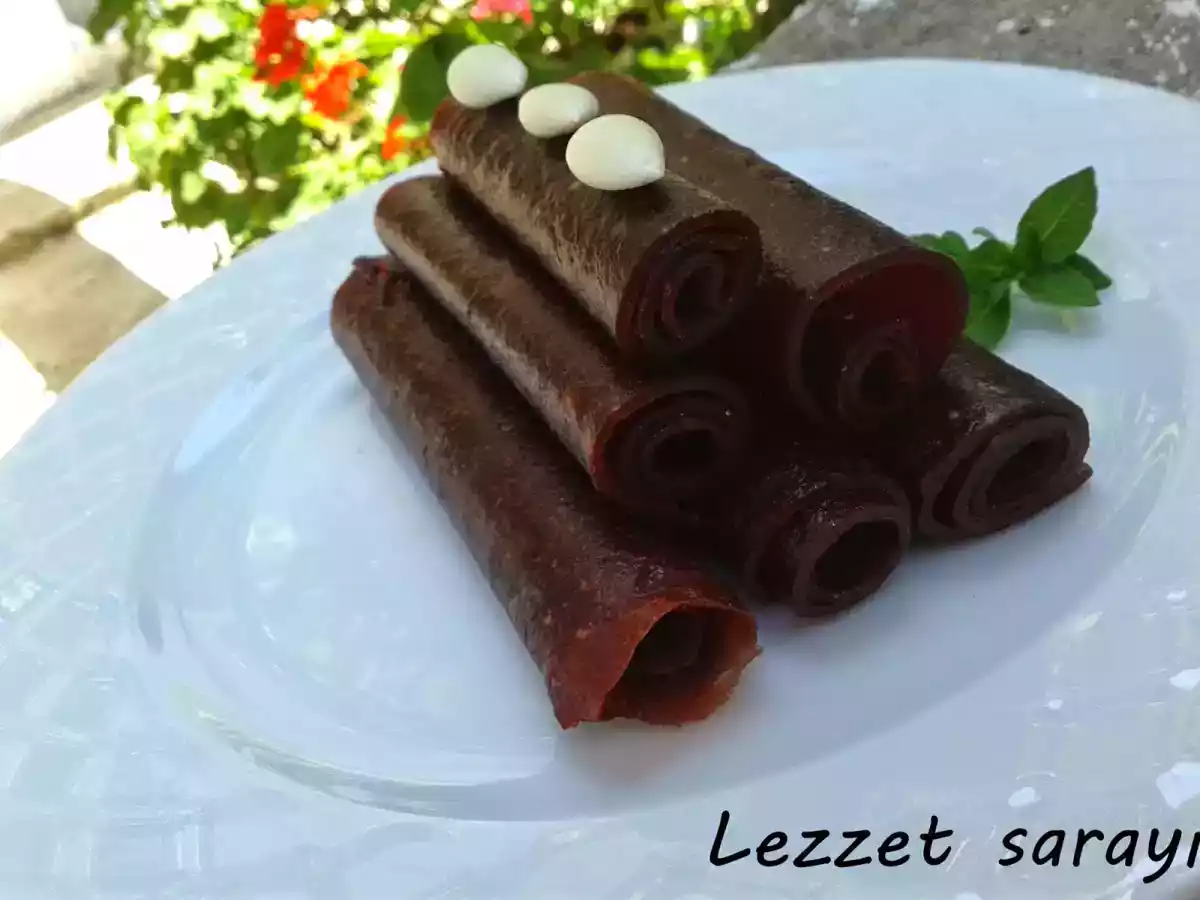 Ev Yapımı Erik Pestili