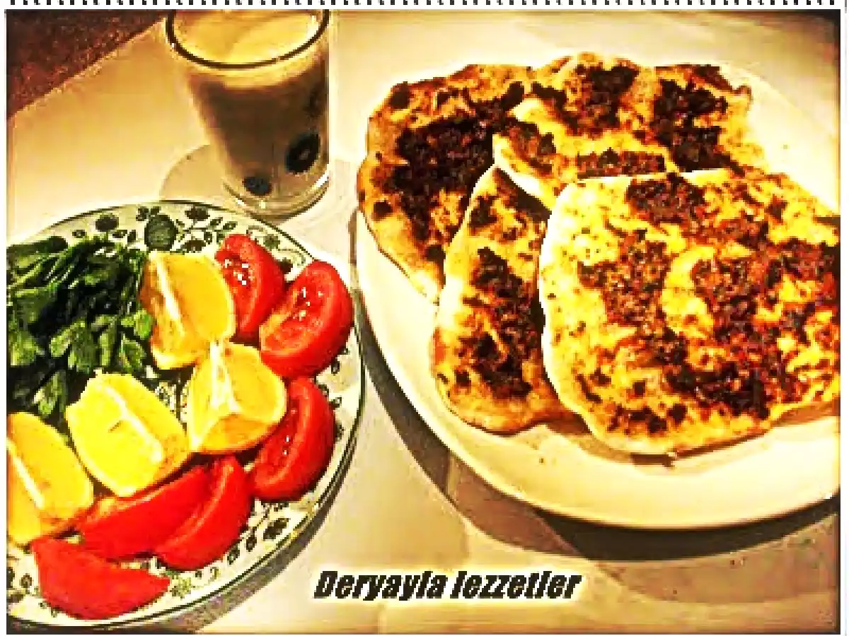 Ev Yapımı Etli Ekmek