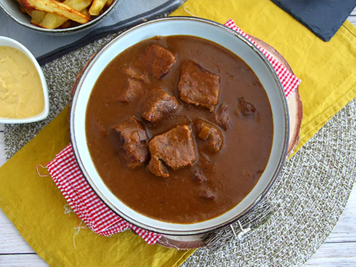 Ev Yapımı Flaman Usulü Et Yahnisi (Carbonnade Flamande) - fotoğraf 4