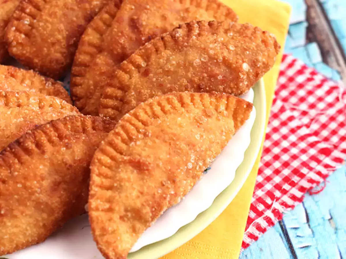 Ev yapımı hamur ile ton balıklı börek - fotoğraf 3