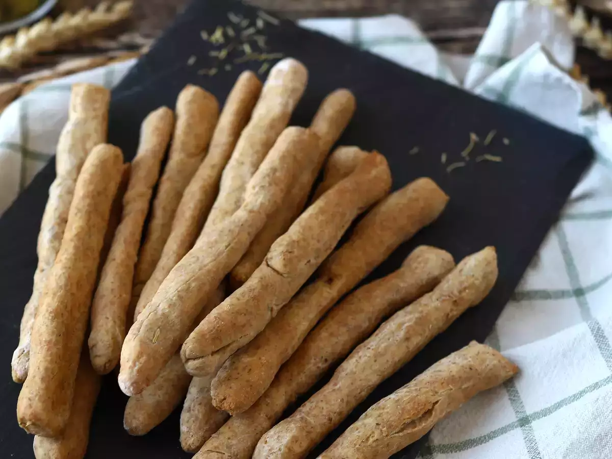 Ev yapımı otlu gressinler: yapımı kolay ve süper çıtır! - fotoğraf 2