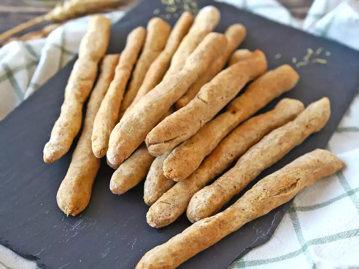 Ev yapımı otlu gressinler: yapımı kolay ve süper çıtır! - fotoğraf 5