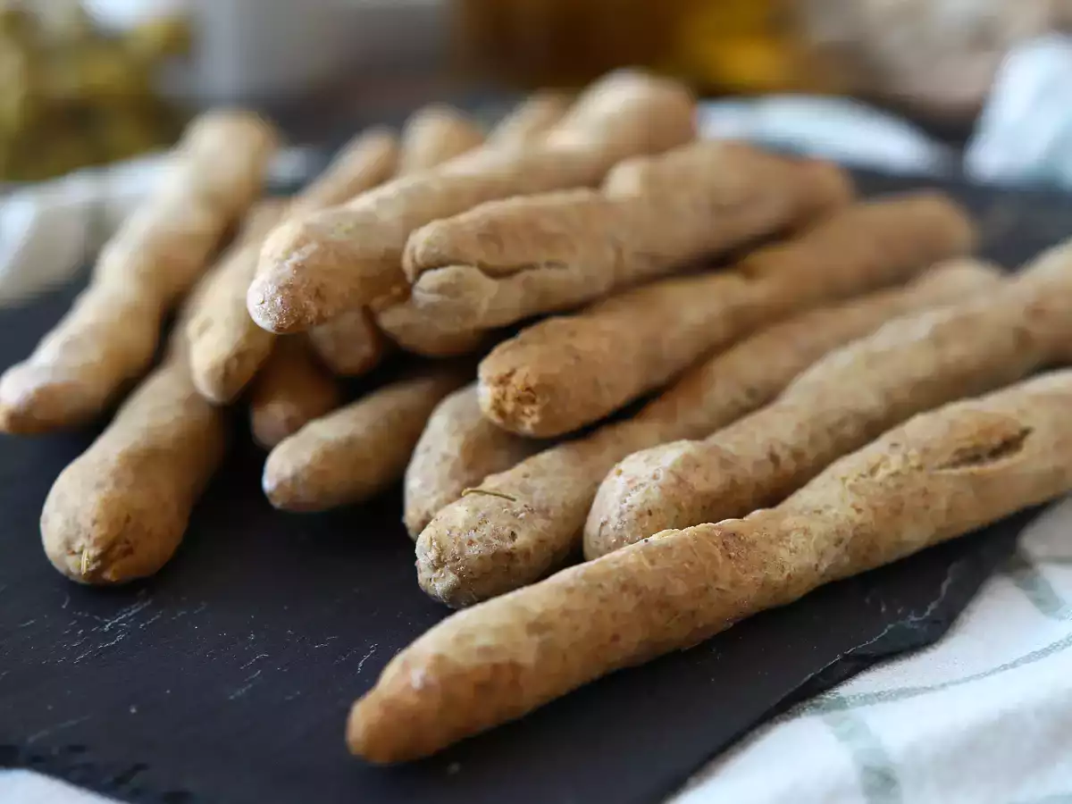 Ev Yapımı Otlu Grissini (Ekmek Çubukları): Sağlıklı ve Lezzetli - fotoğraf 3