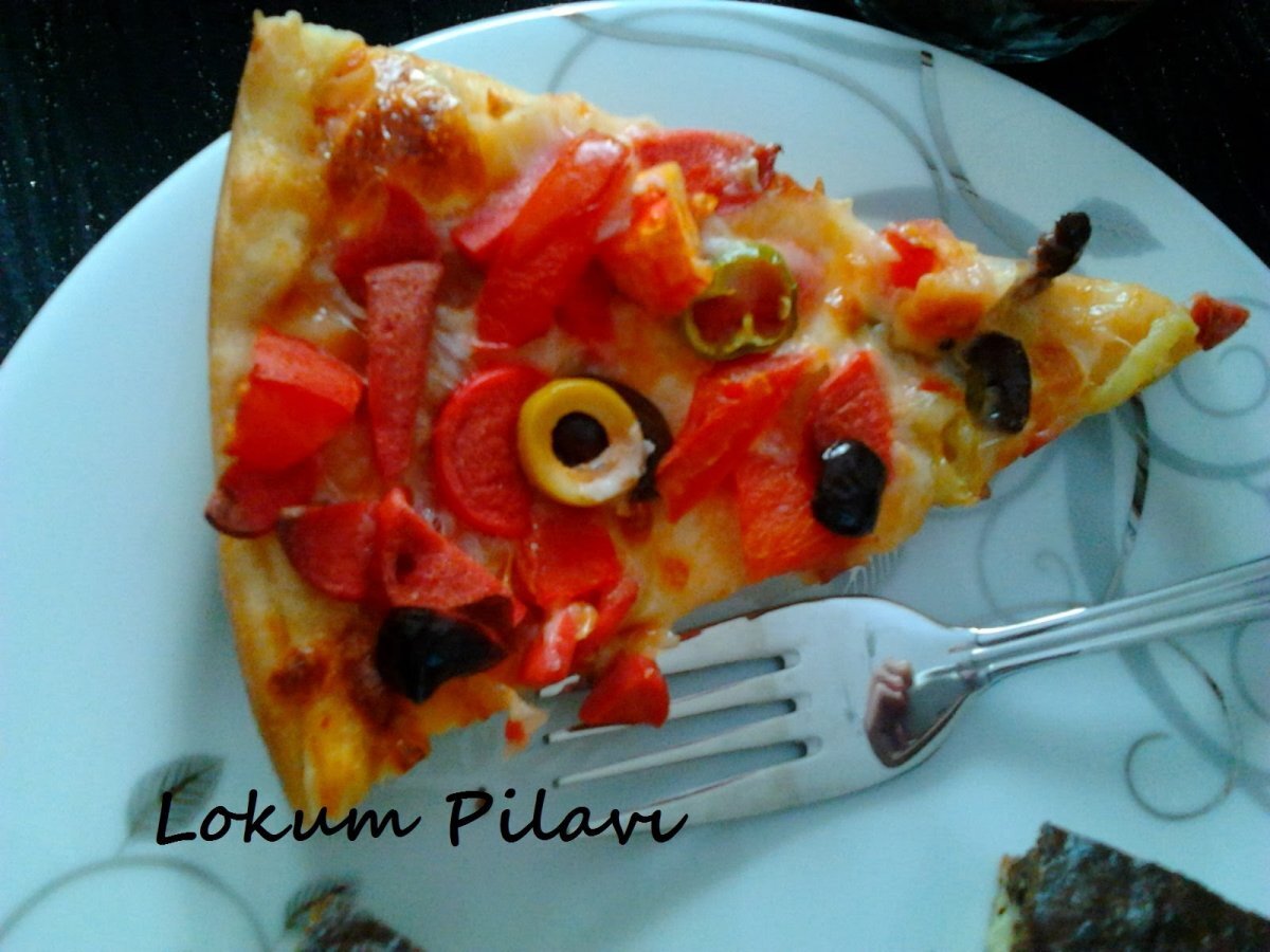 Ev Yapımı Pizza