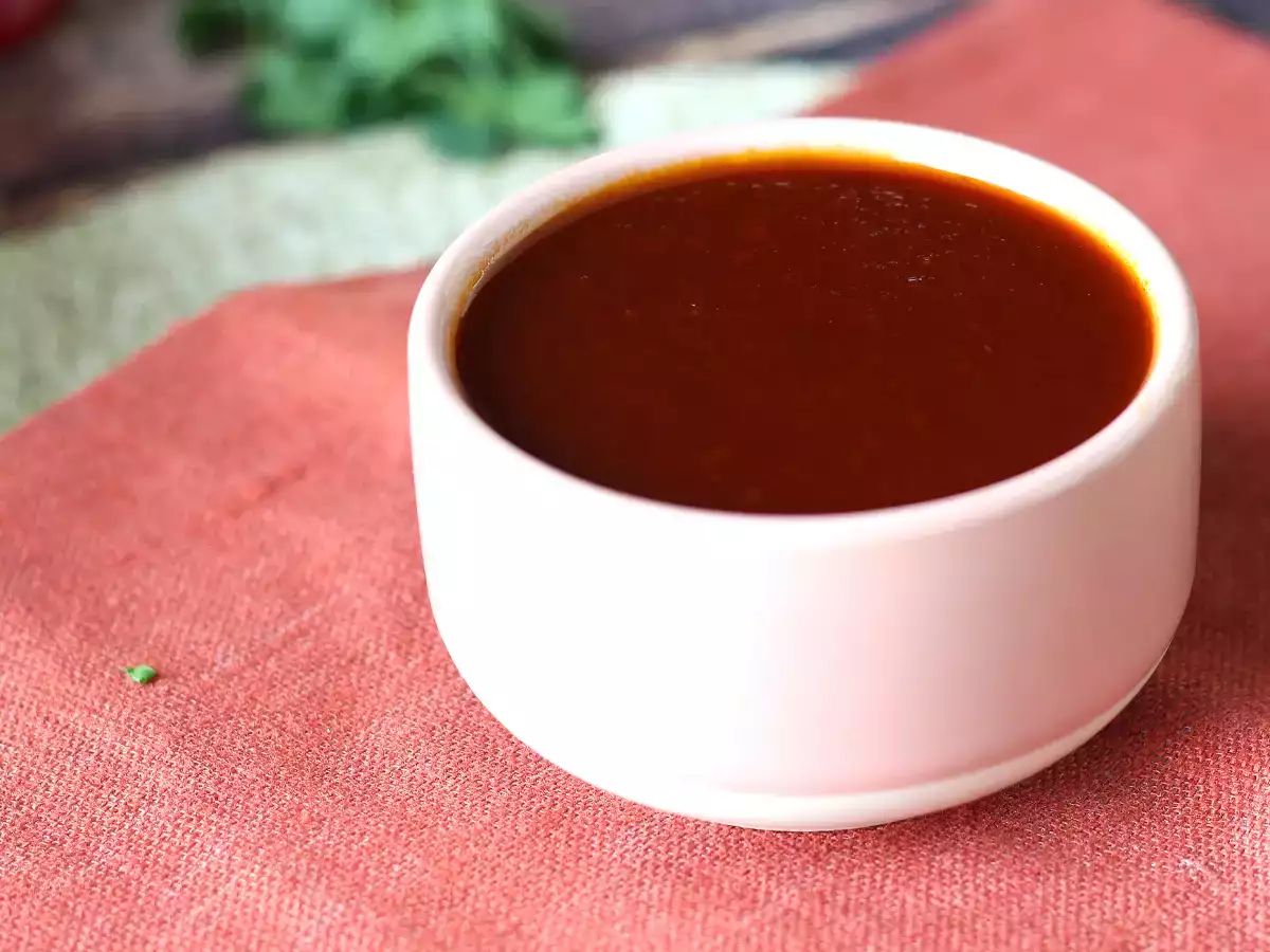 Ev yapımı tatlı-ekşi barbekü tarzı sos: kolay tarif, hemen hazır - fotoğraf 3