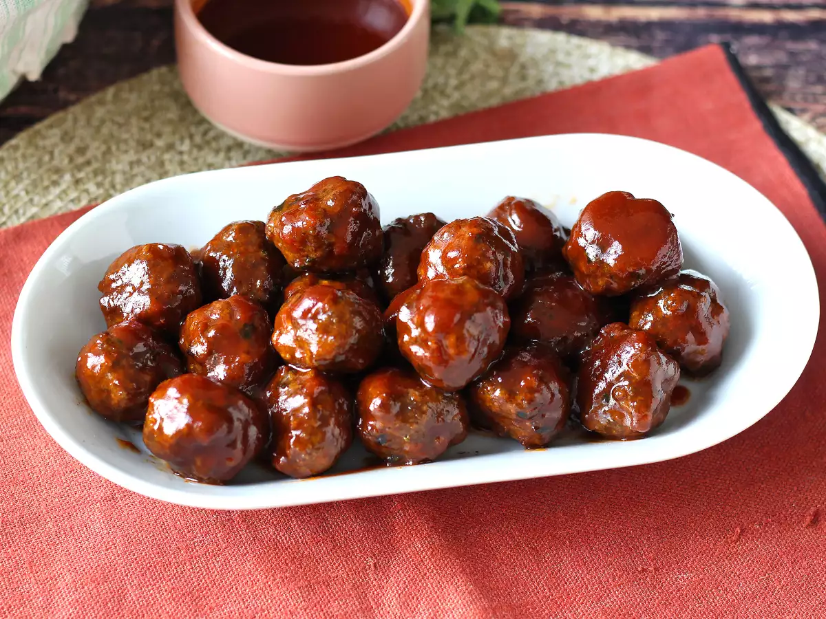 Ev yapımı tatlı-ekşi barbekü tarzı sos: kolay tarif, hemen hazır - fotoğraf 6