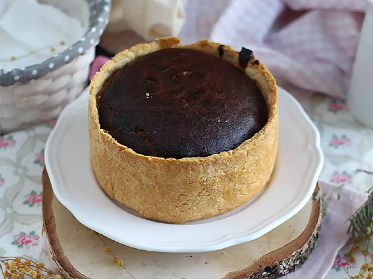 Ev Yapımı Tourteau Fromager (Peynirli Kek)
