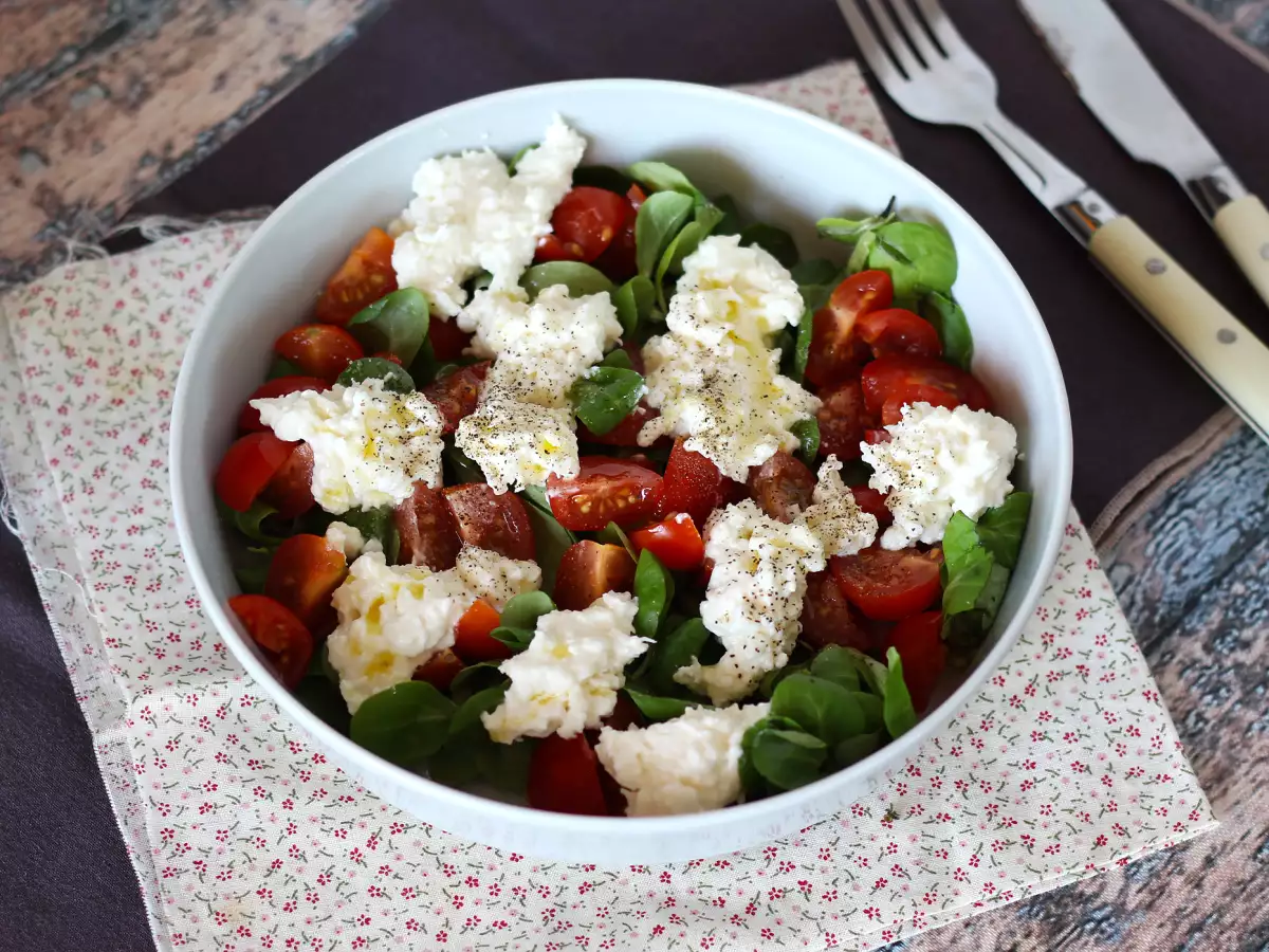 Evde Burrata Yapımı: Kolay ve Ekonomik Tarif