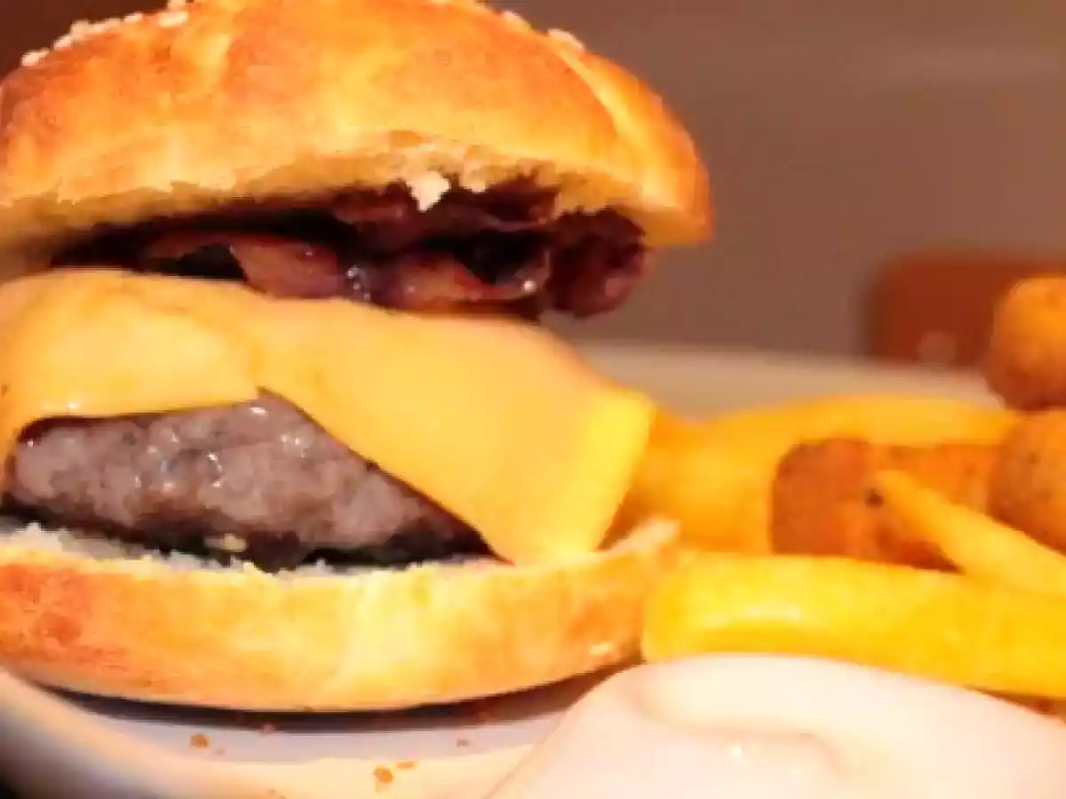 Evde hamburger köftesi nasıl yapılır