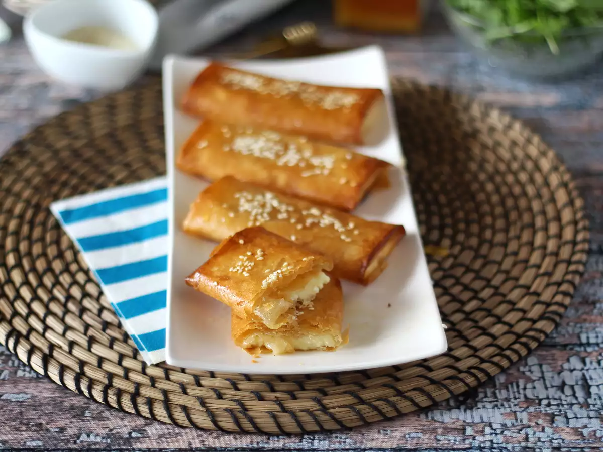 Feta Saganaki: Ballı ve Çıtır Feta Peyniri Tarifi