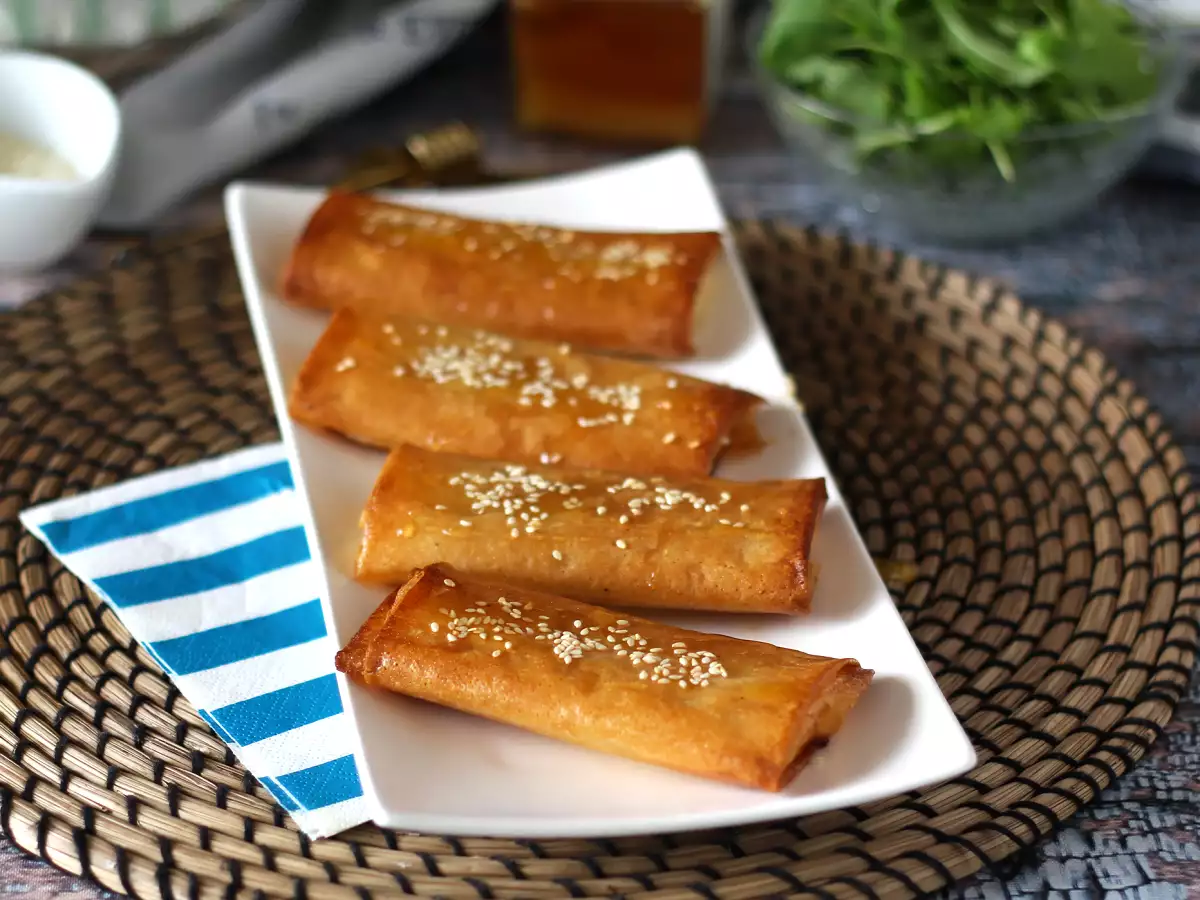 Feta Saganaki: Ballı ve Çıtır Feta Peyniri Tarifi - fotoğraf 2