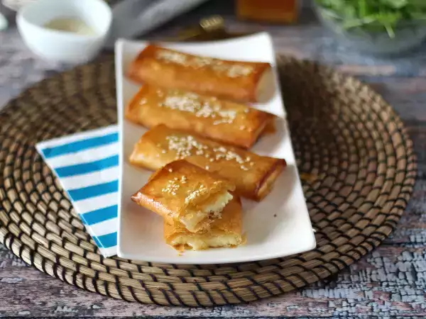 Tarif Feta saganaki: ballı ve çıtır feta peyniri tarifi
