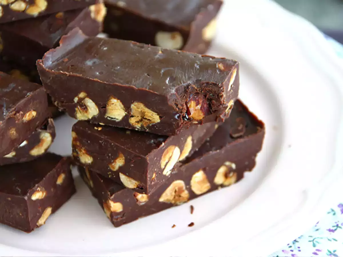 Fındıklı fudge - Çikolata ve fındık kareleri - fotoğraf 4