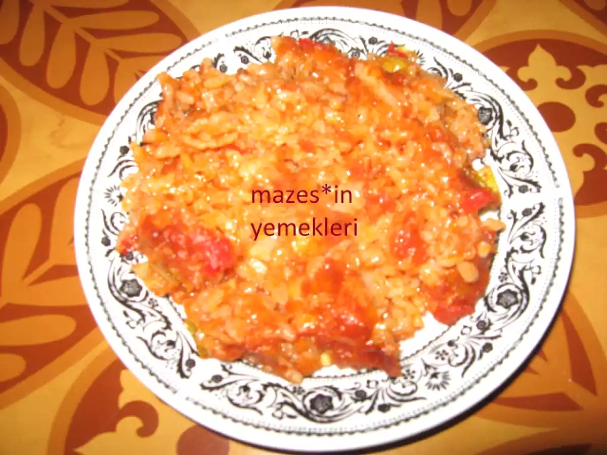 FIRINDA DOMATESLİ PİLAV