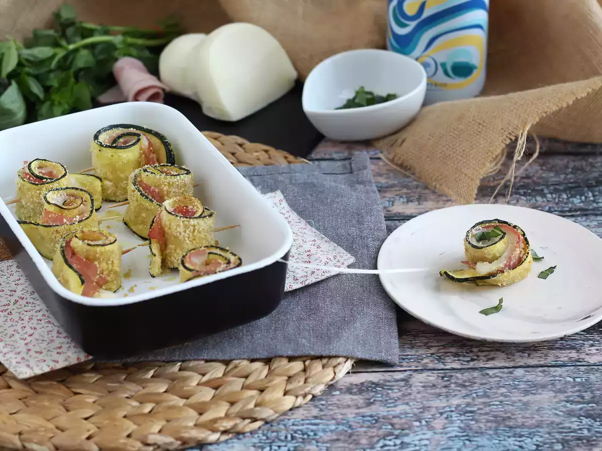 Fırında Jambonlu ve Scamorza Peynirli Kabak Ruloları