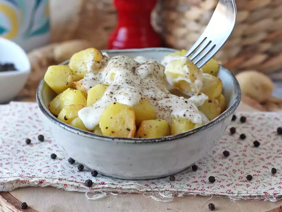 Fırında Kremalı Cacio e Pepe Patates: Herkesi Kendine Hayran Bırakan Kolay Garnitür! - fotoğraf 2
