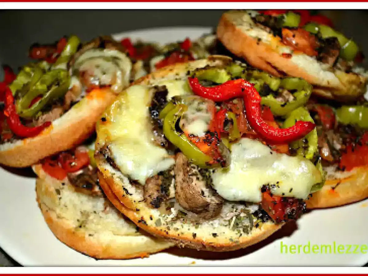 FIRINDA MANTARLI EKMEK - fotoğraf 2