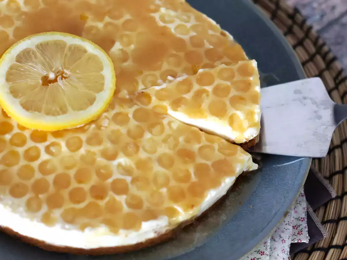 Fırında pişmeyen limonlu ve ballı cheesecake (pasta süsleme eğitimi) - fotoğraf 5
