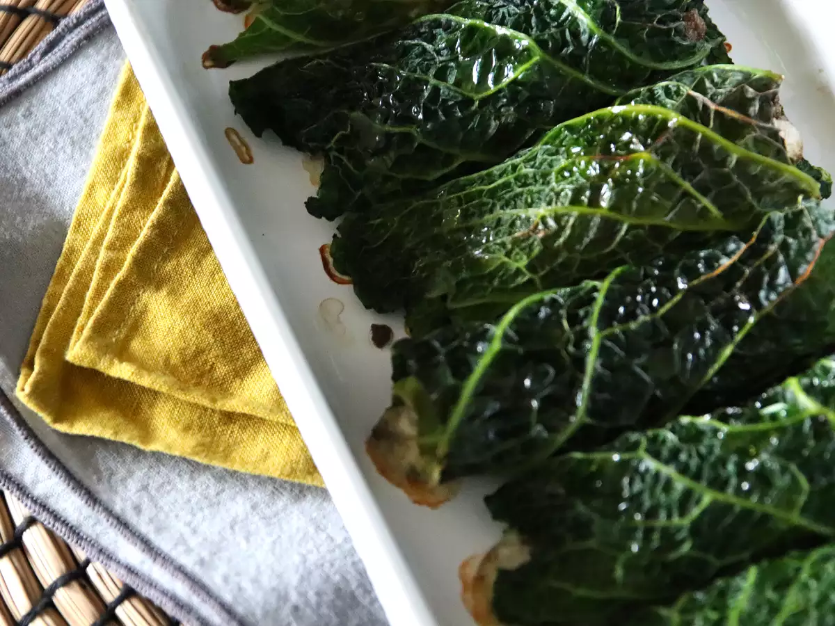 Fırında savoy lahanası ruloları, aile yemeği için kolay ve ucuz bir tarif - fotoğraf 4