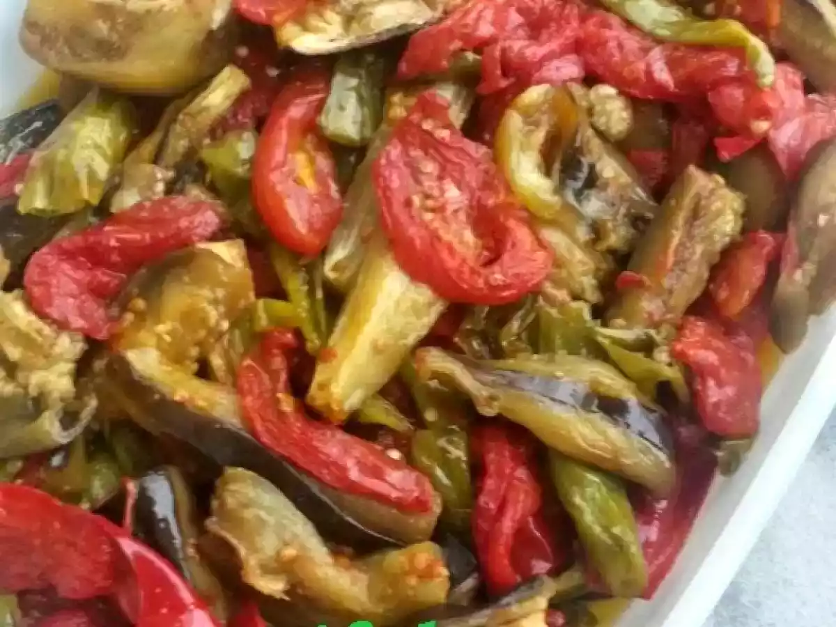 FIRINDA SEBZELİ PATLICAN KEBABI