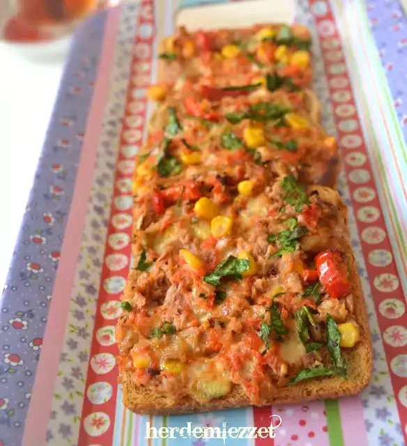 Firinda ton balikli ekmek