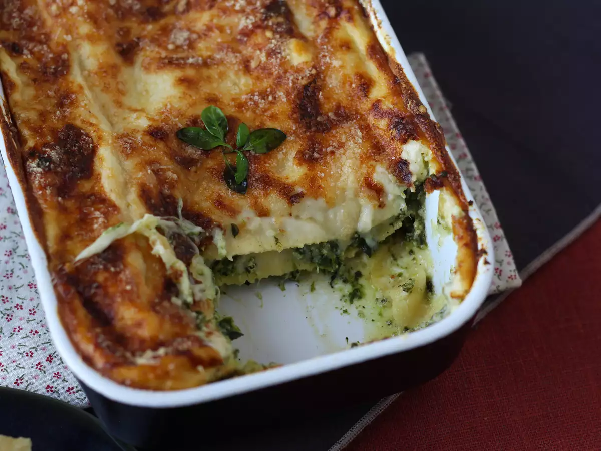 Fırında Yumuşacık Ricottalı ve Ispanaklı Lazanya - fotoğraf 6