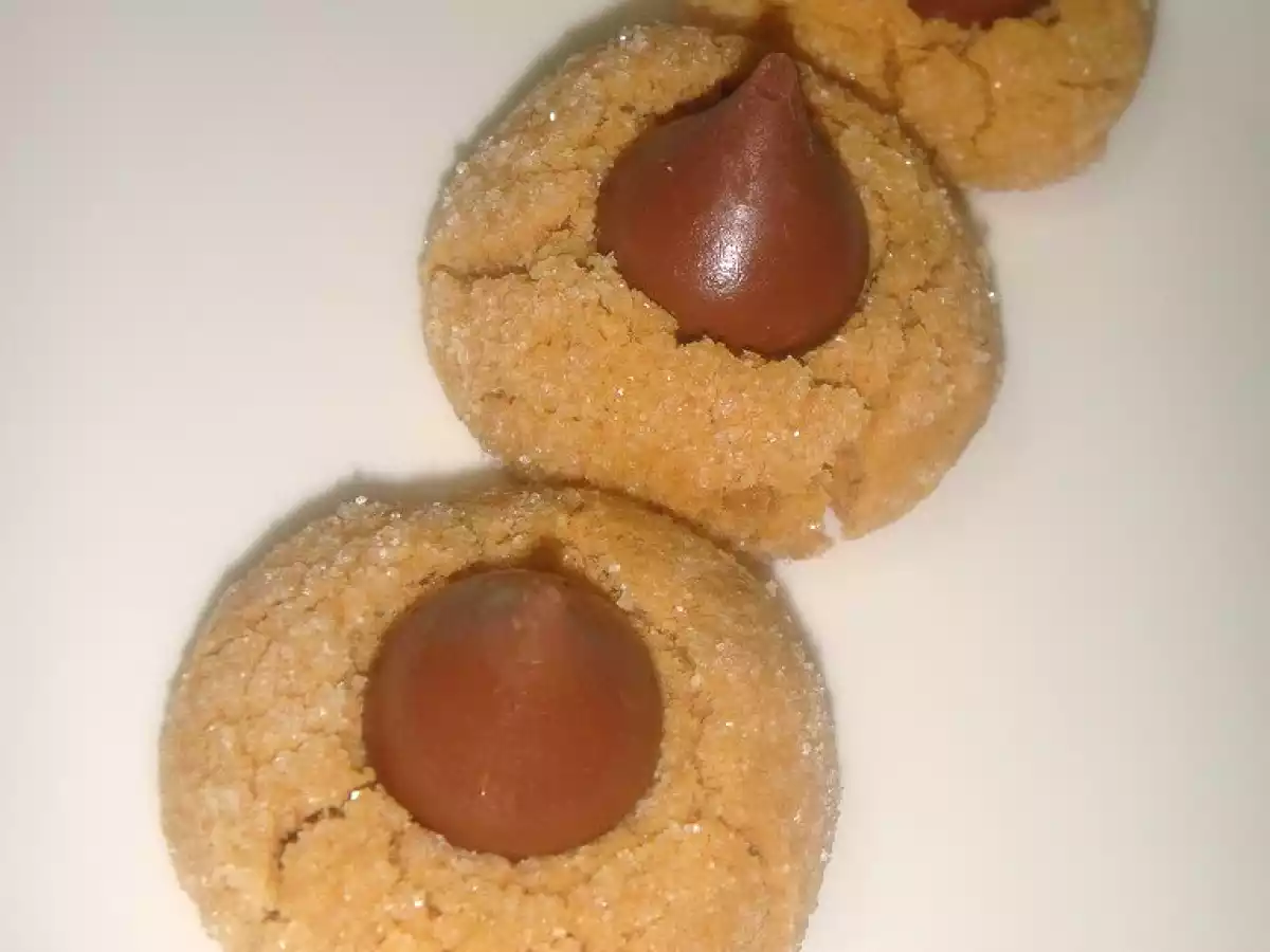 Fıstık Ezmeli Öpücük Çikolatalı Kurabiyeler
