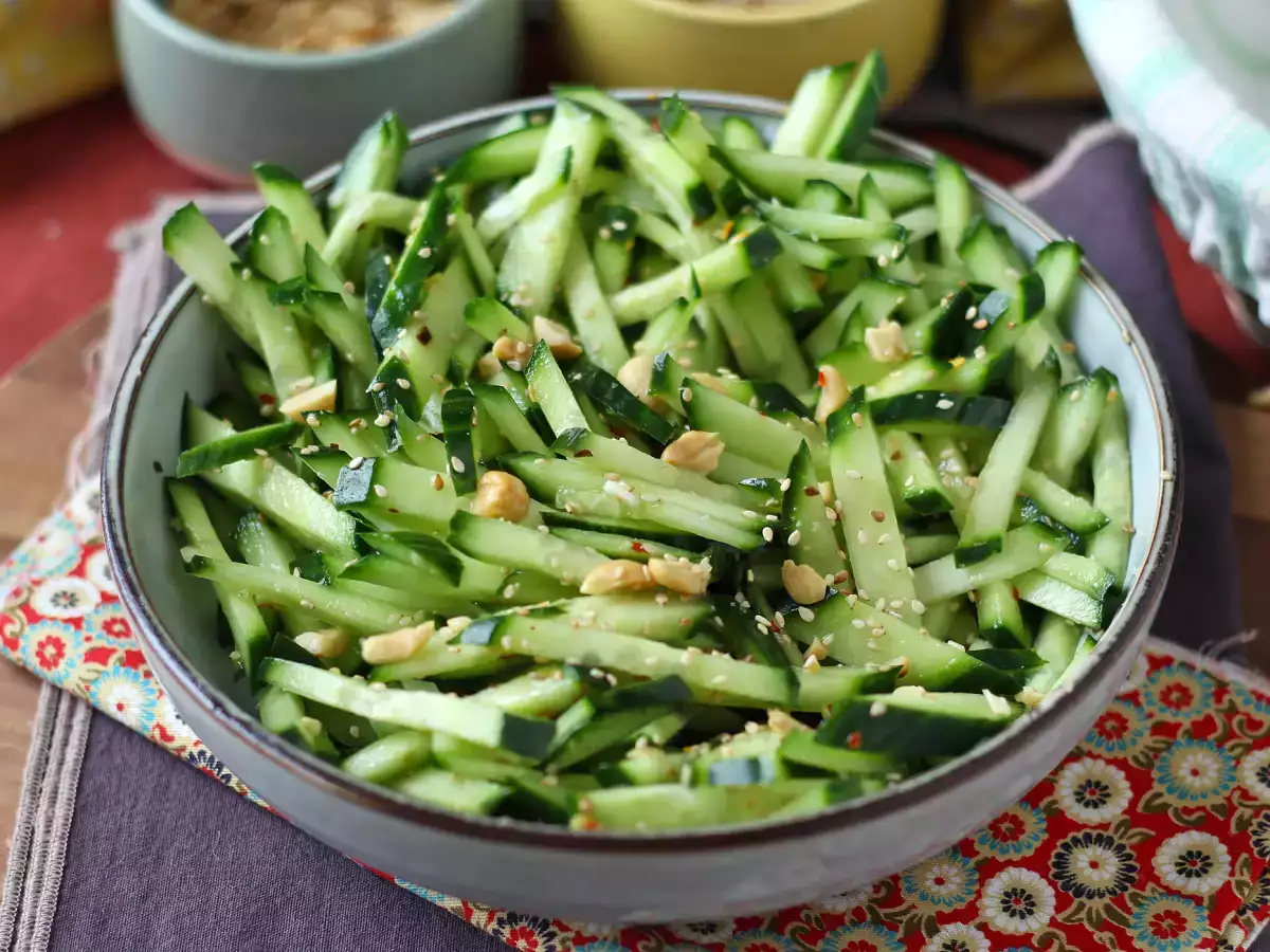 Fıstıklı baharatlı salatalık salatası - fotoğraf 5