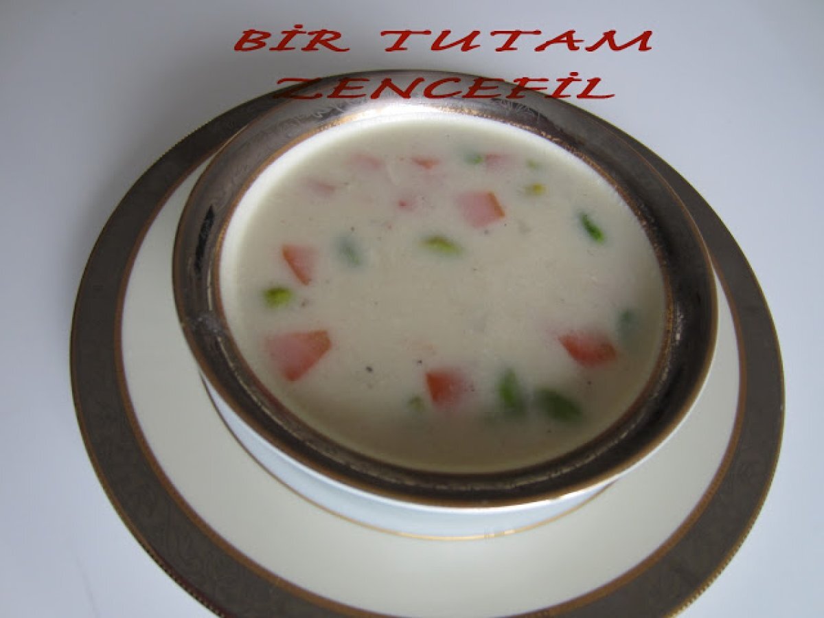 FISTIKLI SEBZELİ ÇORBA