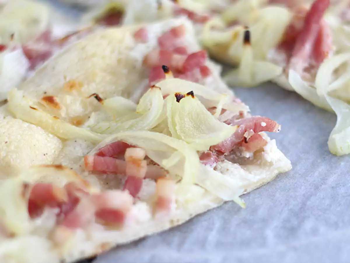 Flammekueche (Alsas usulü tarte flambée) - fotoğraf 3