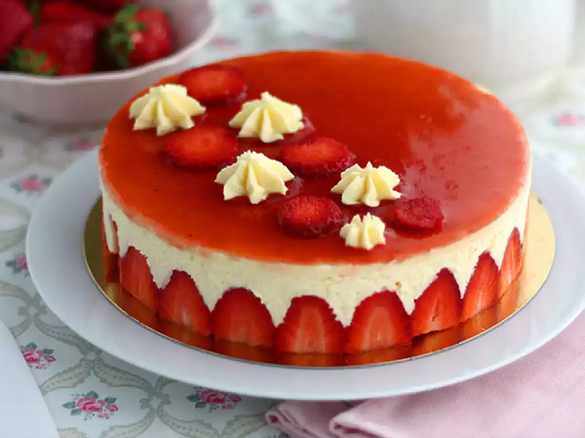 Fraisier (adım adım çilekli pasta tarifi)