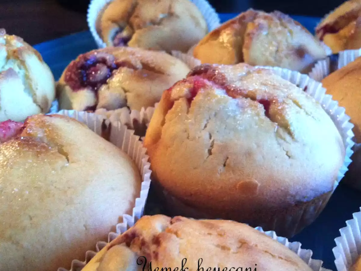 Frambuazlı muffinler