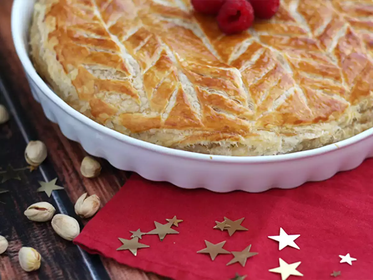 Frangipane ahududu fıstıklı galette des rois - fotoğraf 2