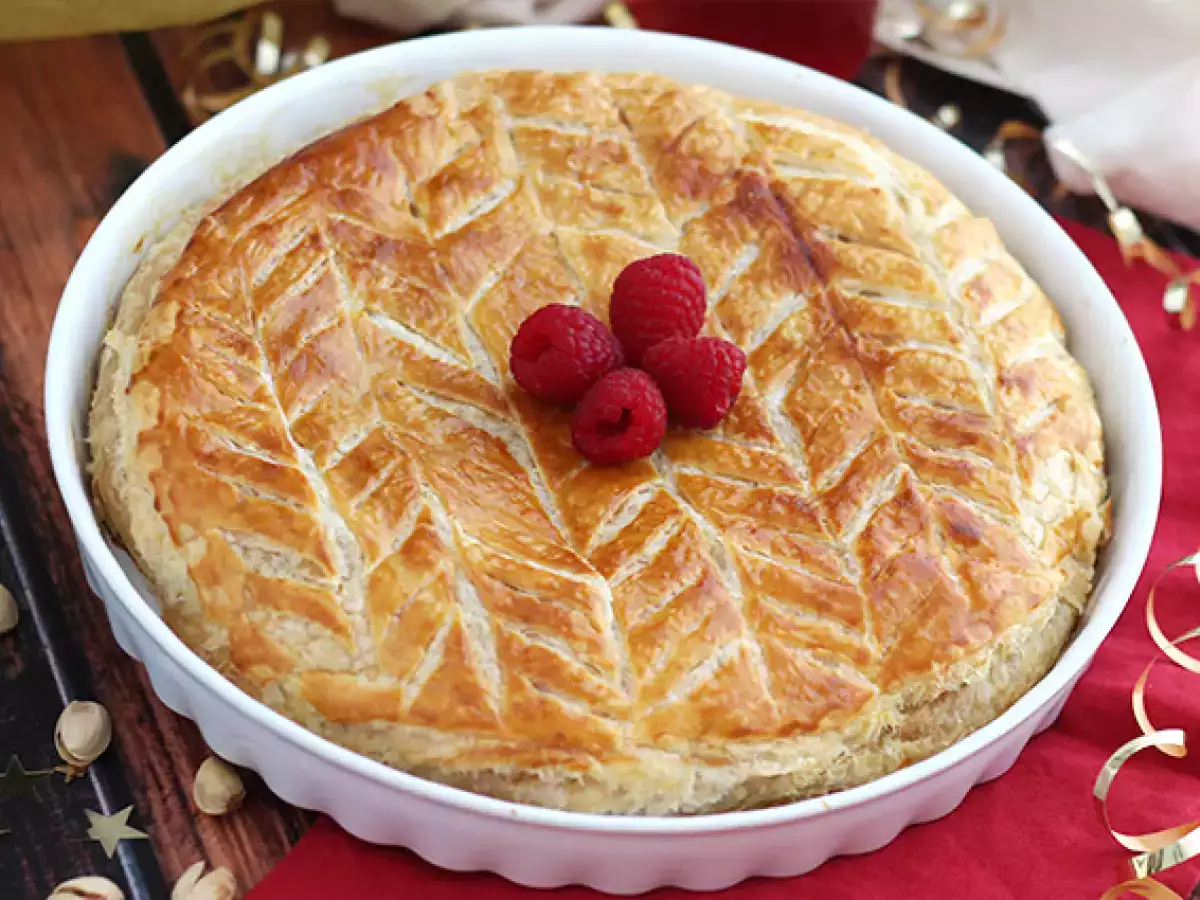 Frangipane ahududu fıstıklı galette des rois - fotoğraf 4