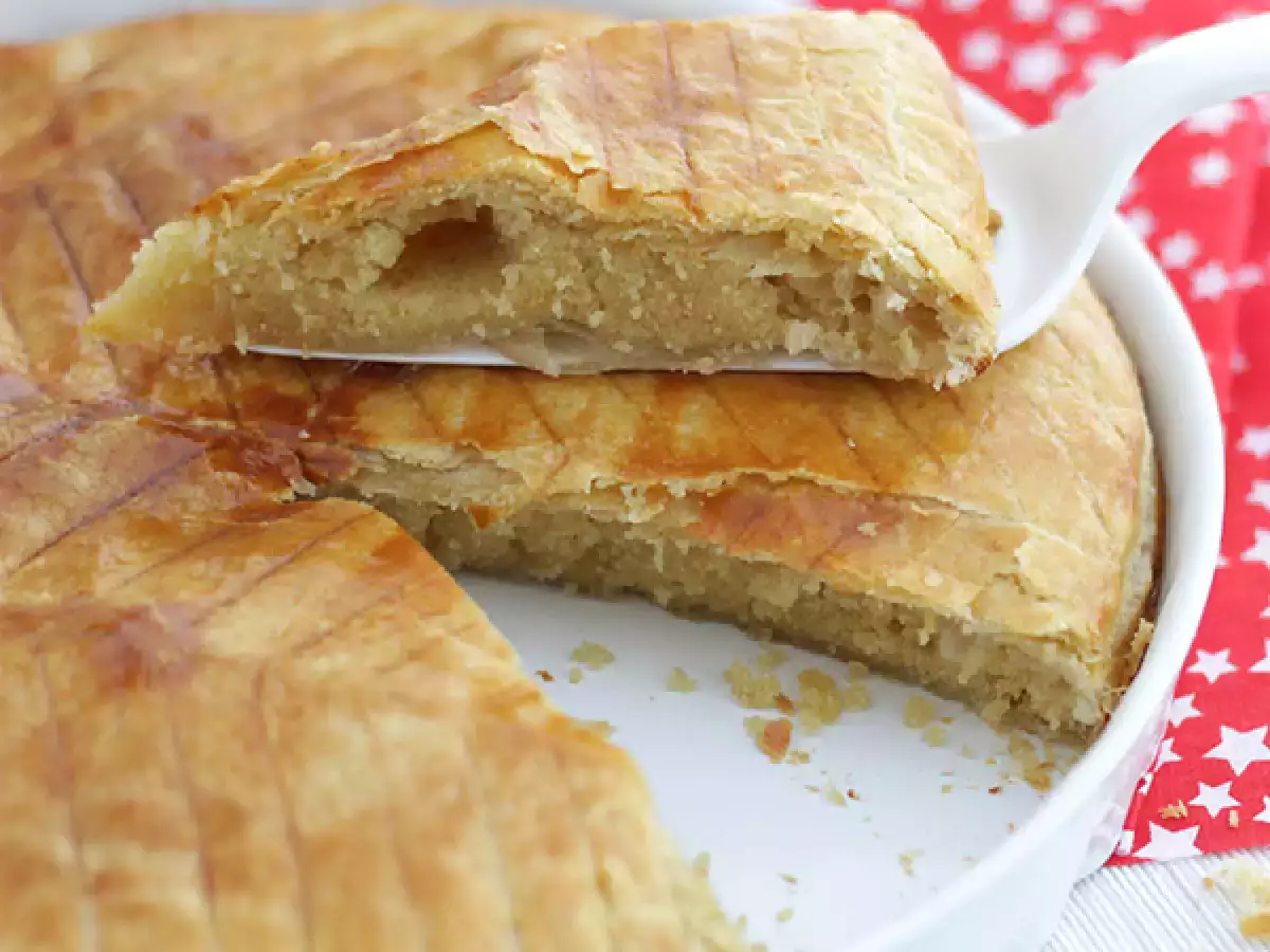 Frangipanlı Galette des Rois (Kral Pastası) - fotoğraf 3