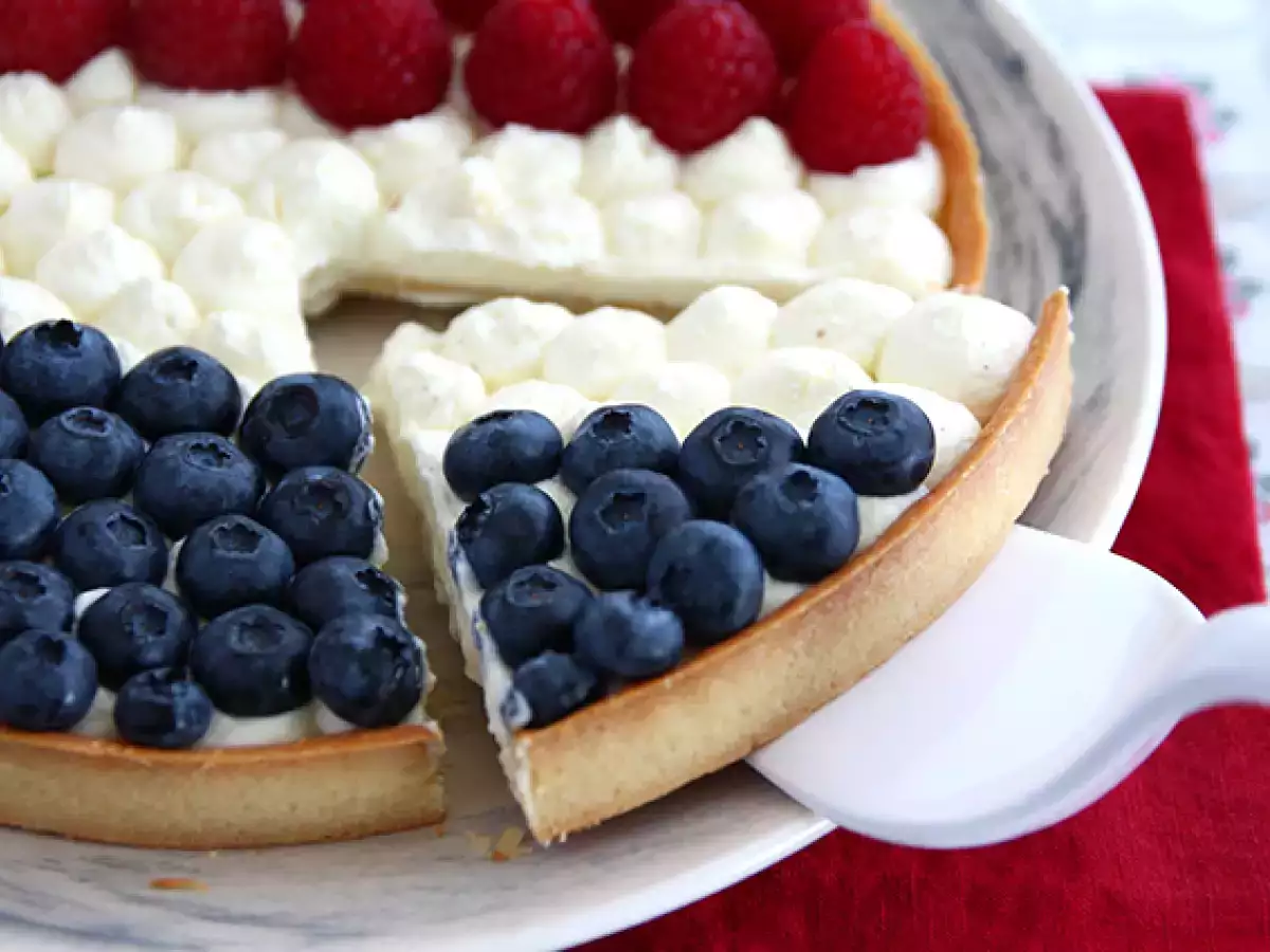 Fransa mavi beyaz kırmızı tart - fotoğraf 4