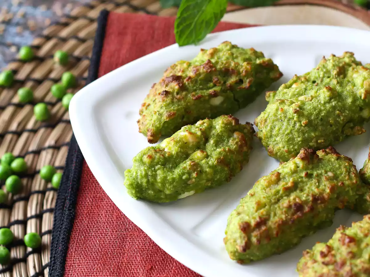 Fritözde bezelye ve beyaz peynir köftesi: lezzetli ve hazırlaması çok hızlı! - fotoğraf 2