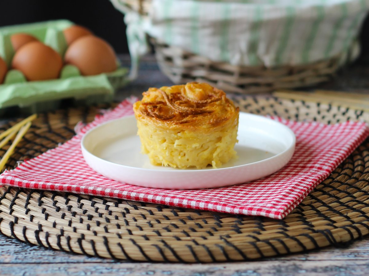 Fritözde makarna omleti