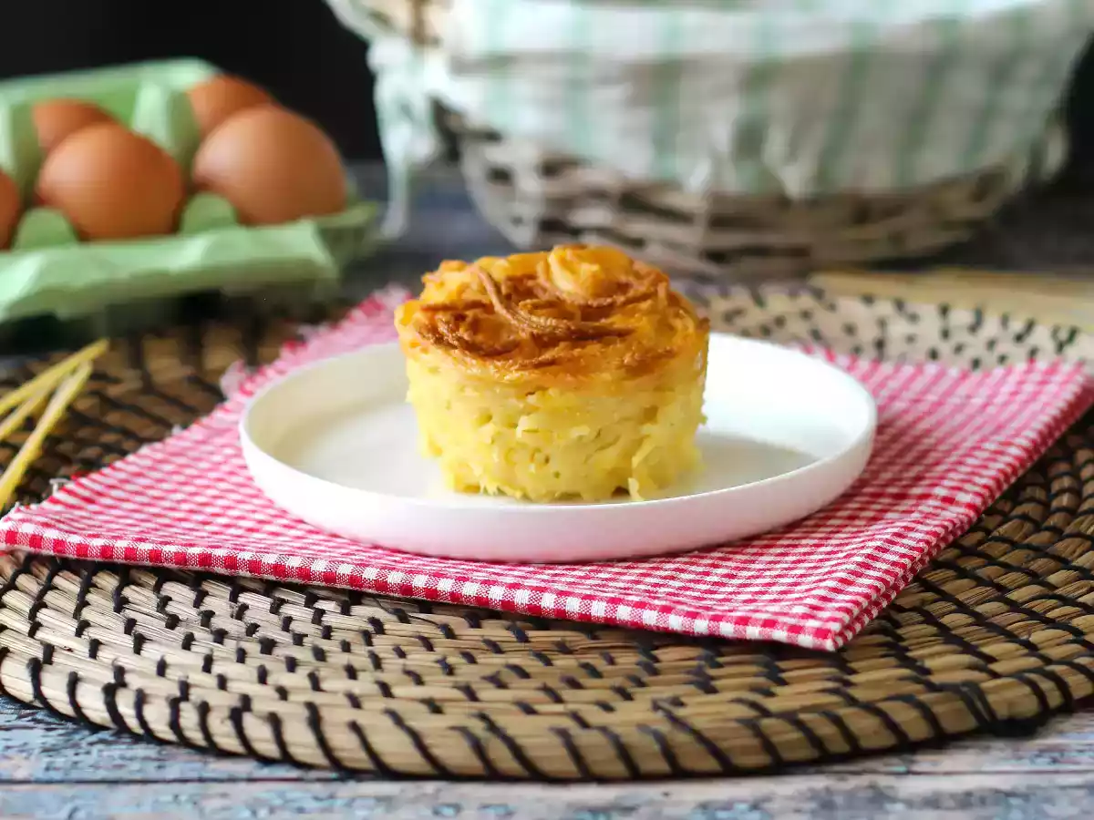 Fritözde makarna omleti