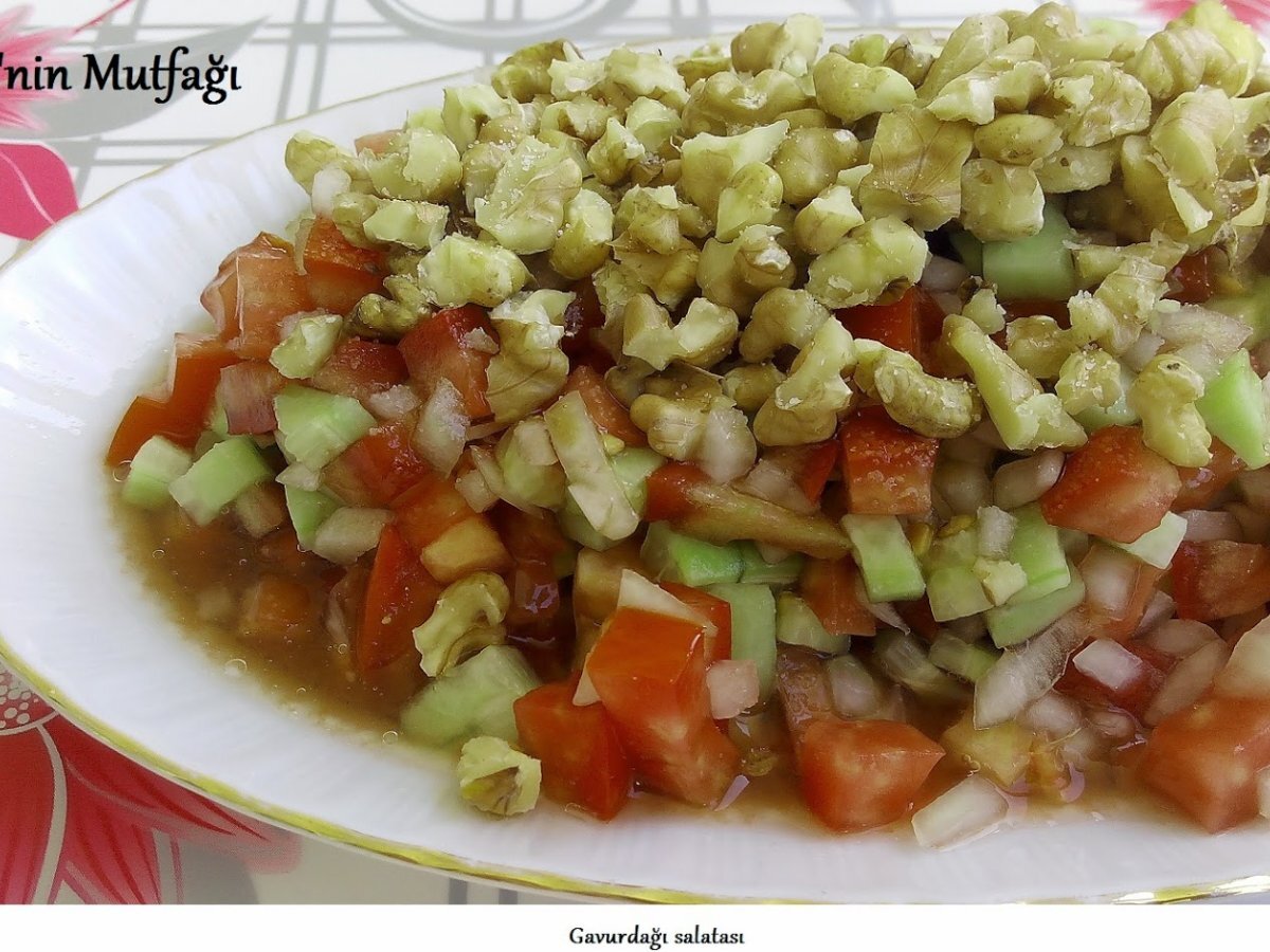 Gavurdagi salatasi tarifi