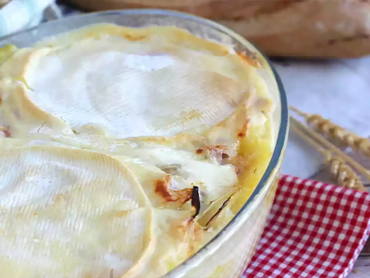 Geleneksel Savoyard tartiflette - fotoğraf 3