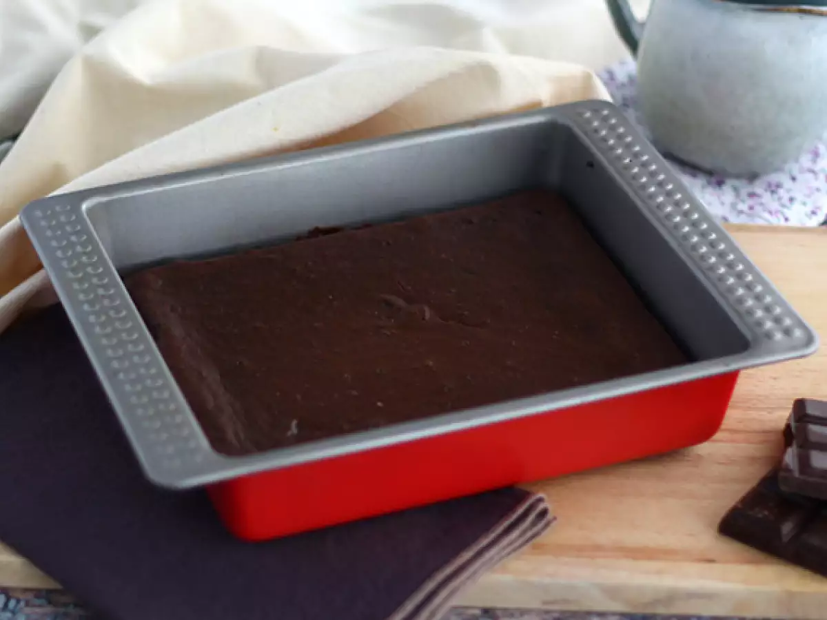Glutensiz ve Laktozsuz Çikolatalı Kırmızı Fasulyeli Fondan Kek - fotoğraf 2