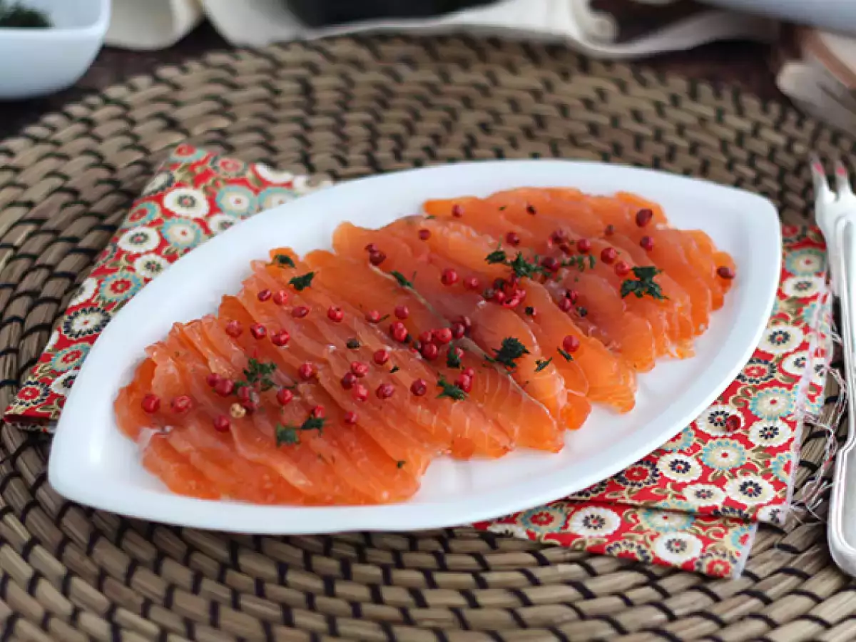 Gravlax: İsveç usulü marine edilmiş somon