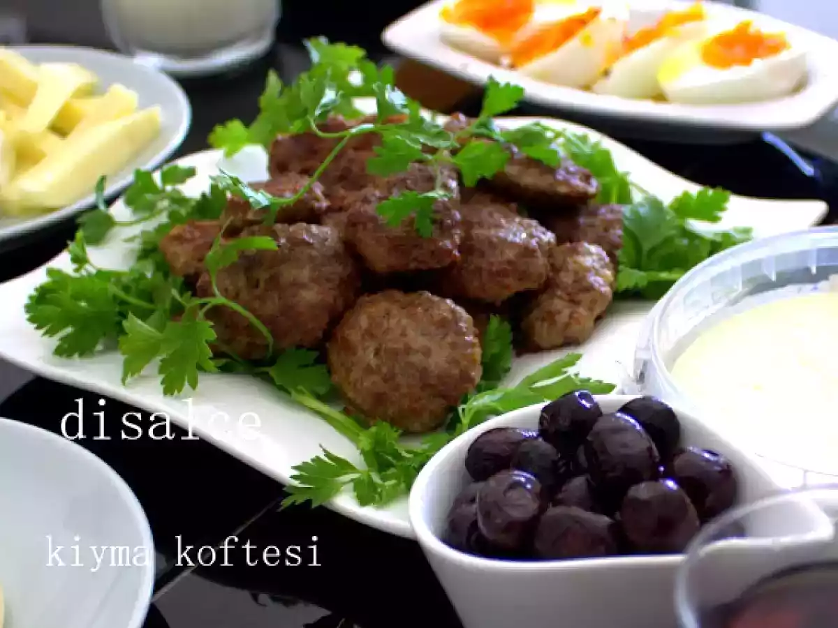 HAFTA SONU KAHVALTISI VE KÖFTE