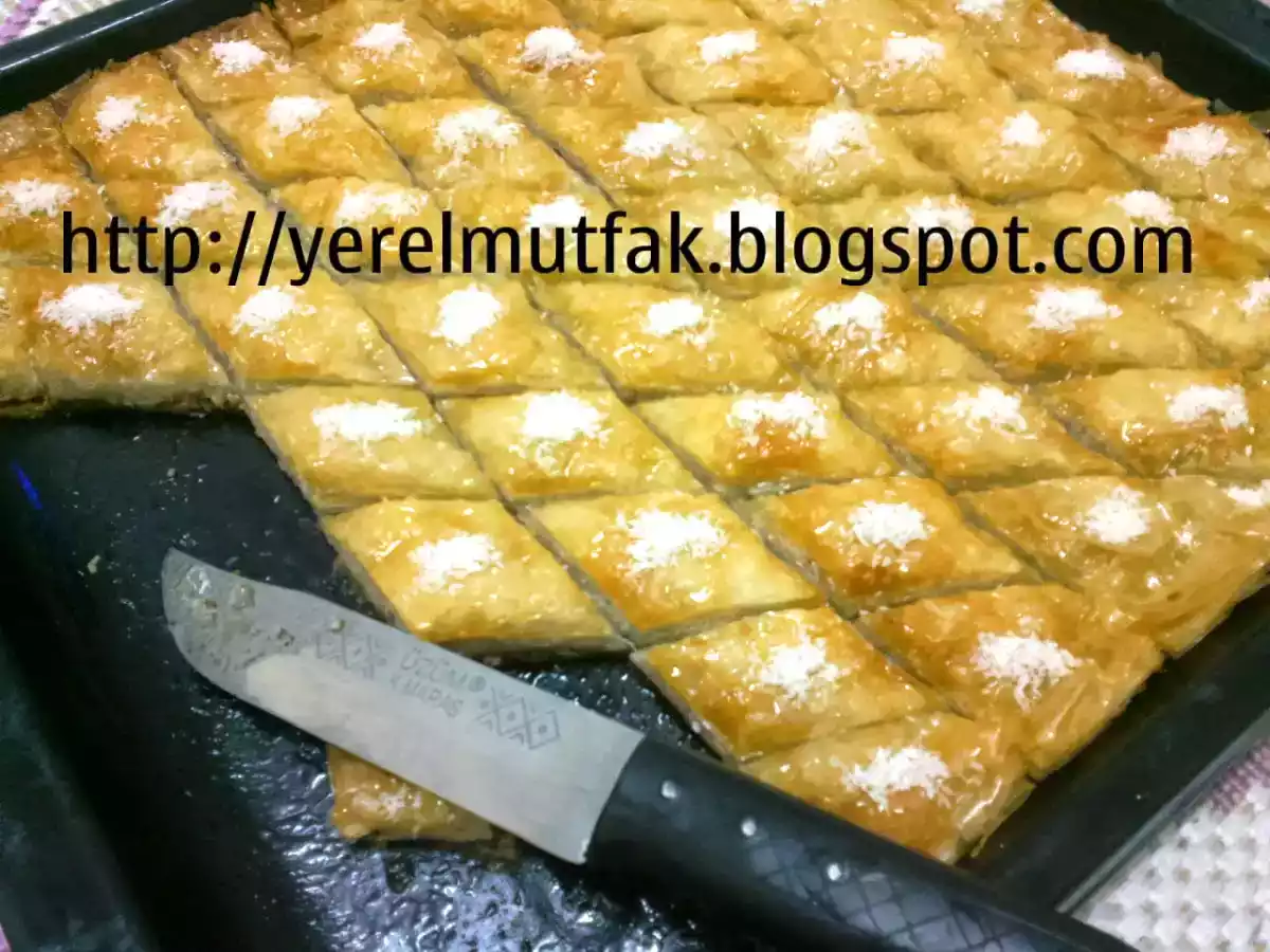 Hamur ile Balava ev baklava baklava