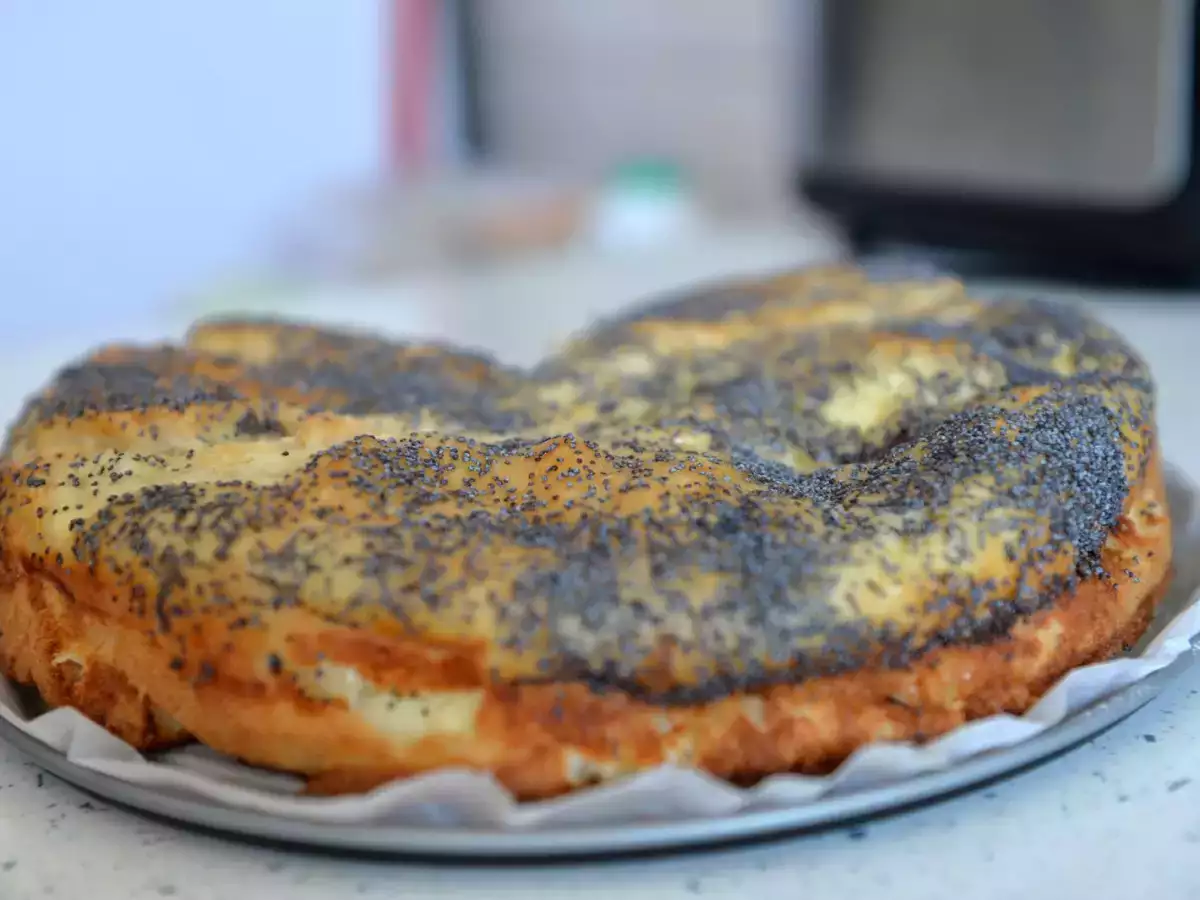 Haşhaş tohumu kabuklu tatlı peynirli ve yoğurtlu tart - fotoğraf 2