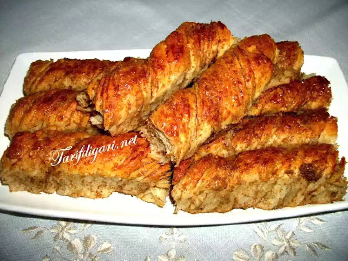 HAŞHAŞLI BURMA ÇÖREK